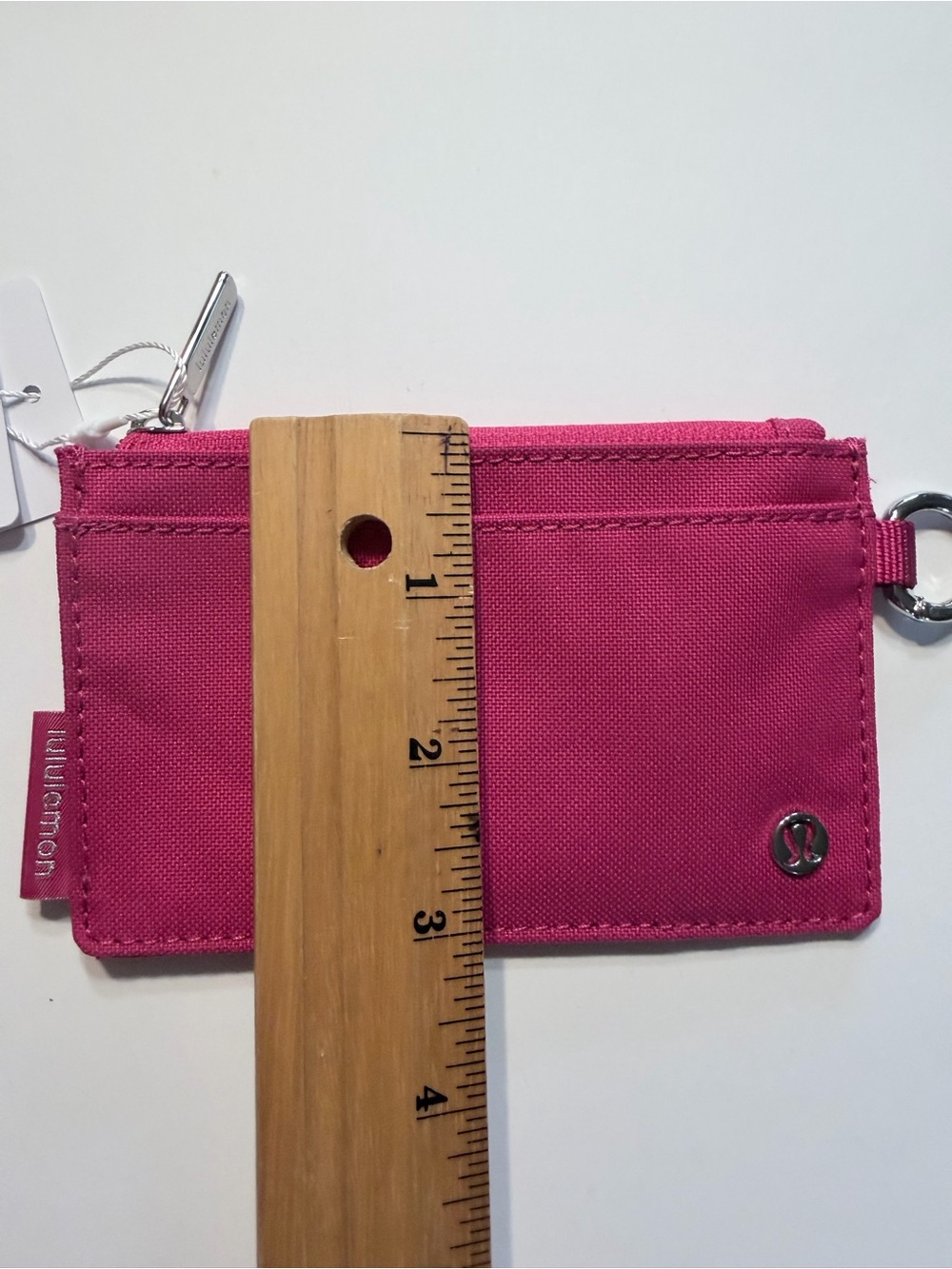 Lululemon Clippable Card Case Calypso Pink & Silver New - Picture 9 of 9